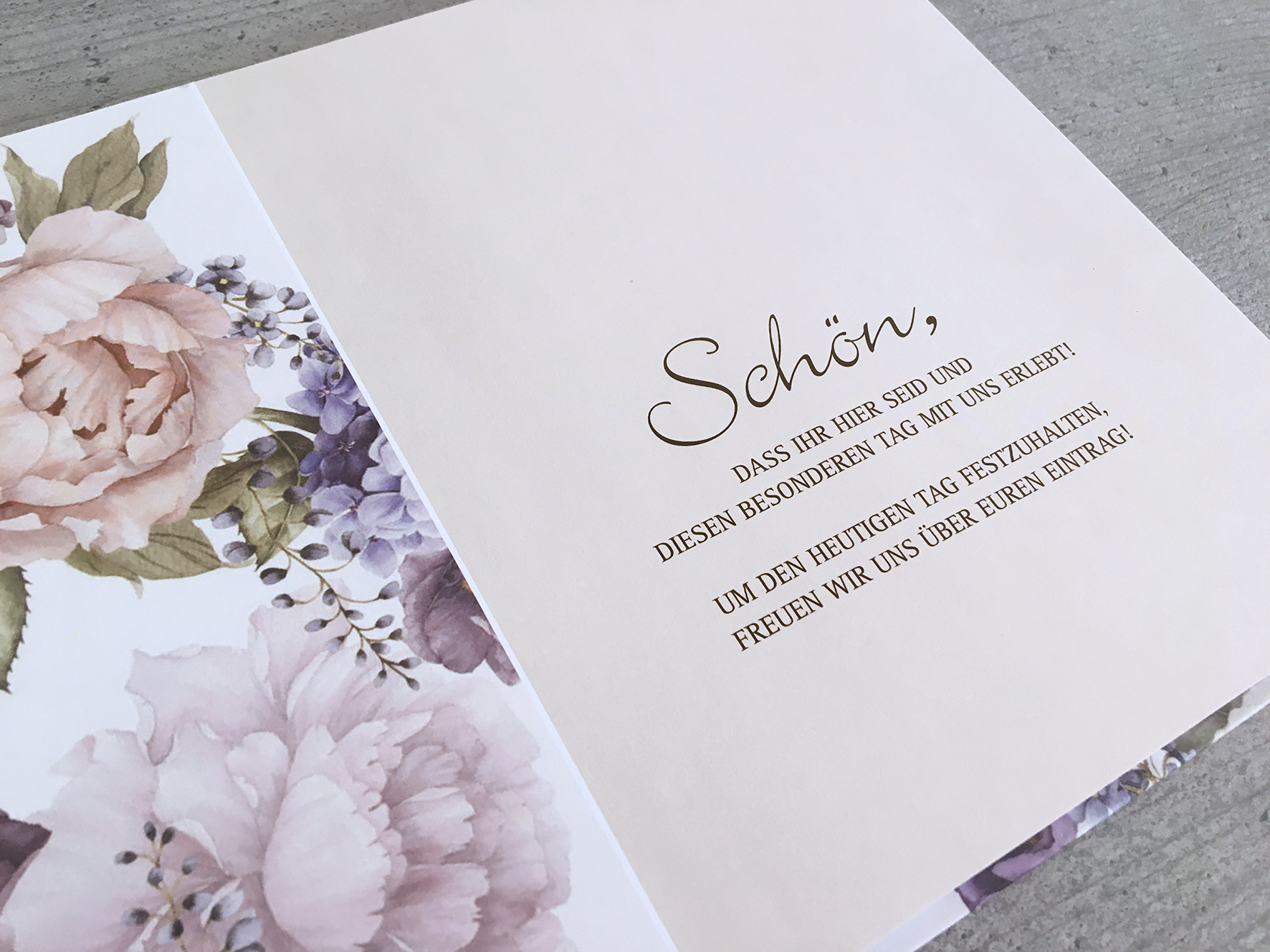 Gästebuch - Blumen (mit Blanko Seiten)